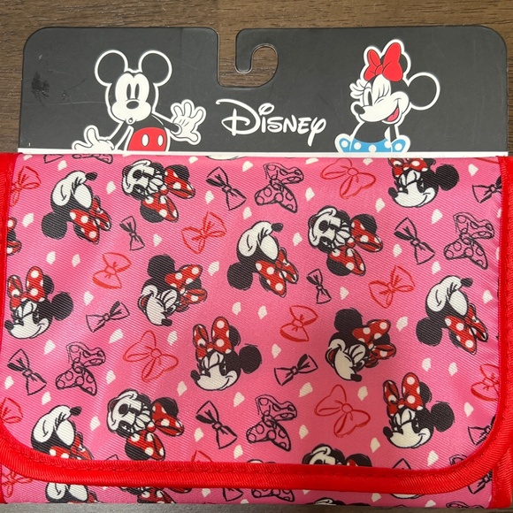 Disney Handbags - Disney Minnie MouseTravel Organizer